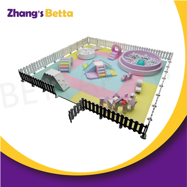 Bettaplay柔和的幼儿派对租赁木材的软玩具包