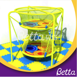 Bettaplay手工钩编的彩虹网