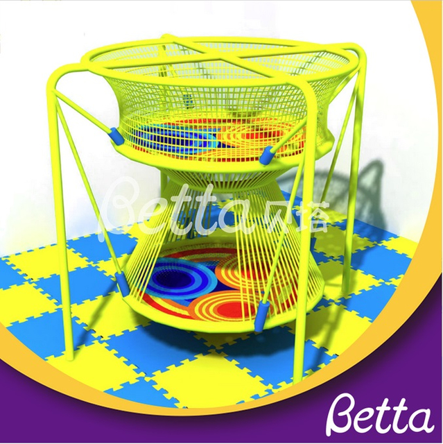 Bettaplay手工钩编的彩虹网