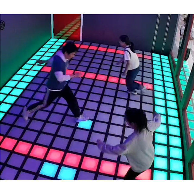 Bettaplay Kids Interactive Floor Block Lighting Game Indoror Interactive Game Kids 室内乐园 儿童乐园