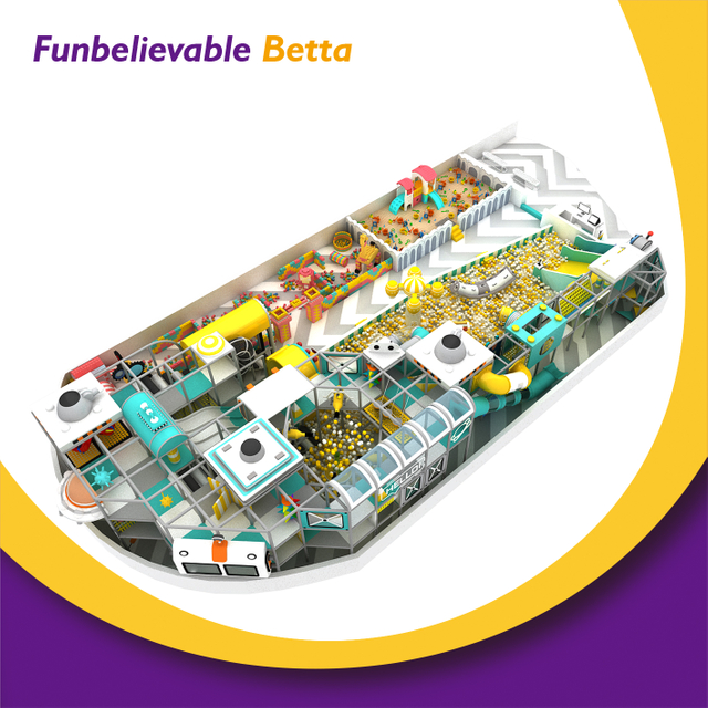 Bettaplay 560平方米安全且有趣的设计，用于顽皮城堡中的小型机车滑梯的所有年龄段