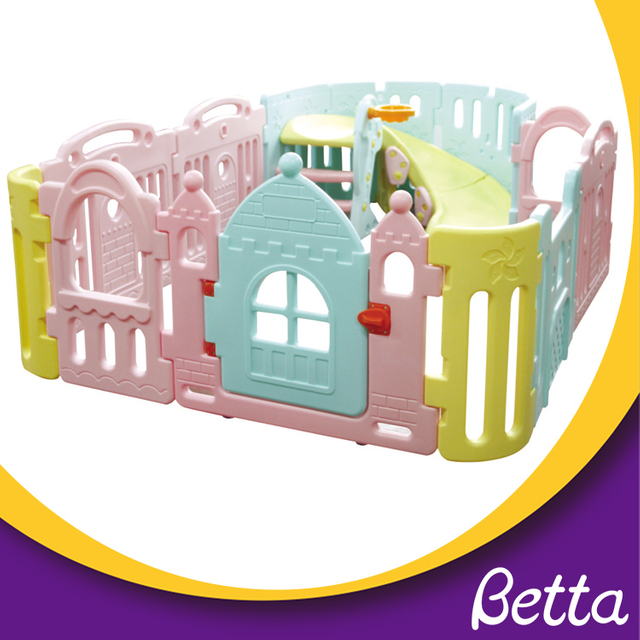 Bettaplay幼儿园色彩围栏玩场围栏