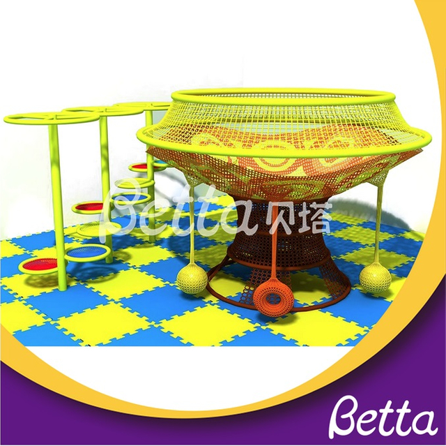 Bettaplay商业彩虹钩编的攀岩网孩子室内乐园