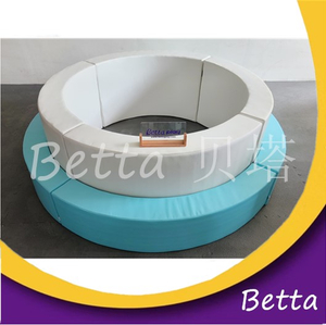 Betta Play定制的环保友好，安全的购物中心购物中心儿童球池海绵和PVC材料