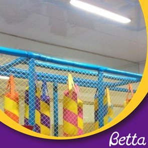 Bettaplay儿童拳击训练室内迷宫的打孔袋 