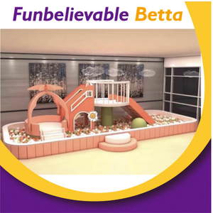 Betta Play定制的软室内乐园顽皮的城堡设备室内软玩具区域的儿童愉快的球丸