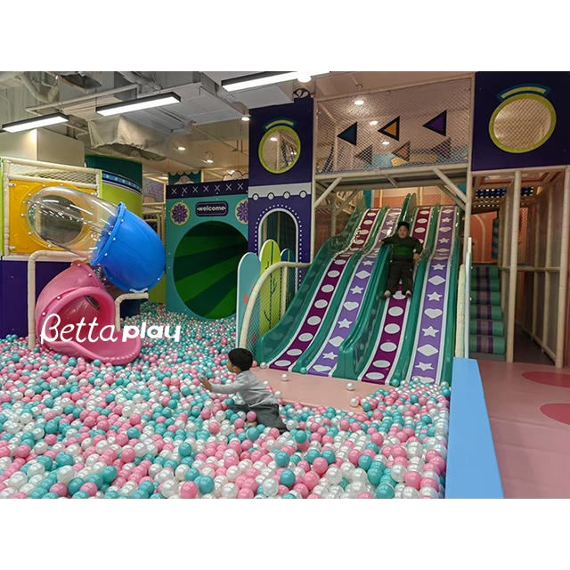 Bettaplay 800平方米室内儿童区业务游乐区套装商业室内游乐场设备设计糖果主题