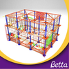 Bettaplay幼儿园使用自定义设计多层绳索课程