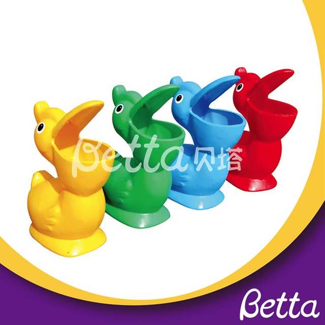 Bettaplay幼儿园户外游乐场卡通垃圾箱