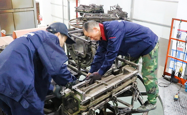 塑料零件1