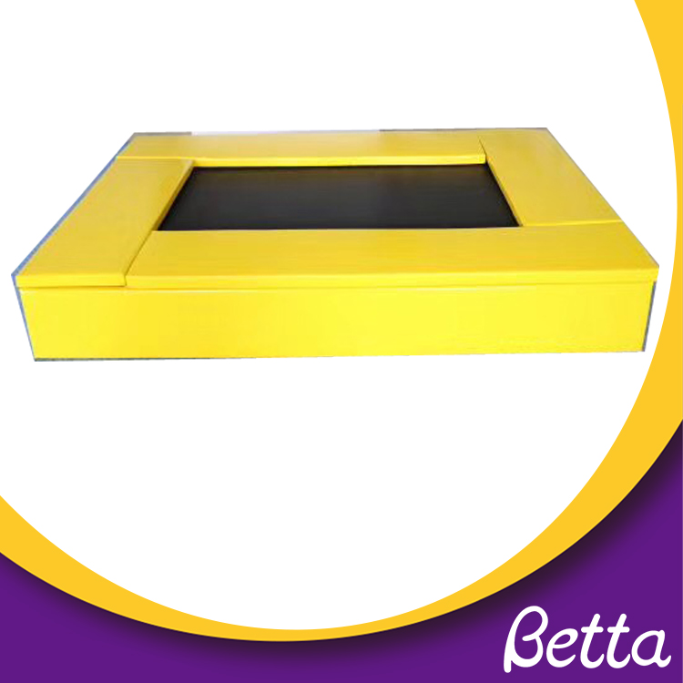 bettaplay蹦床床EPP构建块。