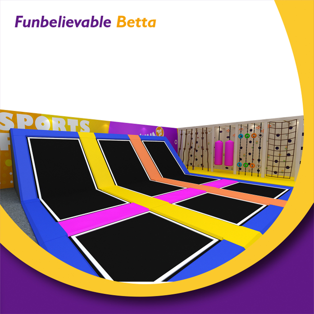 Bettaplay室内攀岩墙冒险绳索课程玩Manuafaturer