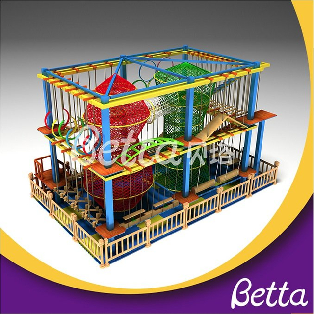 Bettaplay专业的彩色绳索课程冒险