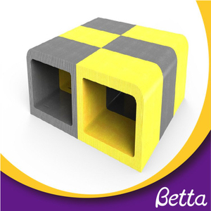 室内安全乐园在EPP泡沫块建筑中的玩具 