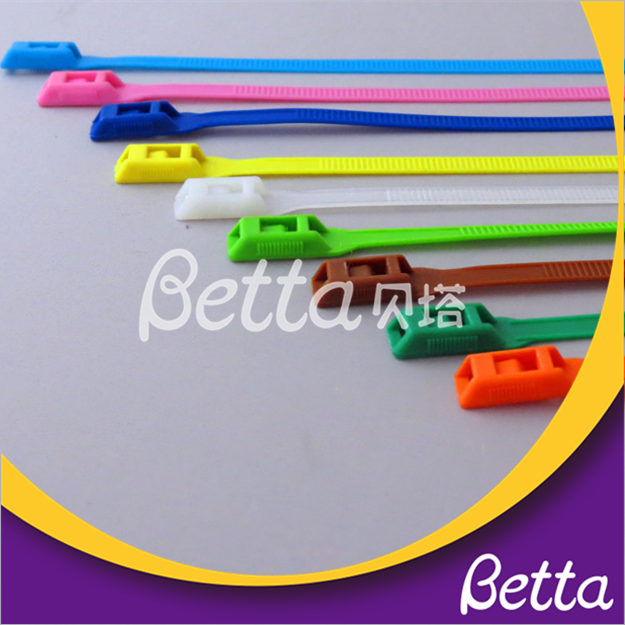 Bettaplay高质量批发尼龙重型安全电缆扎带与泡沫管室内乐园