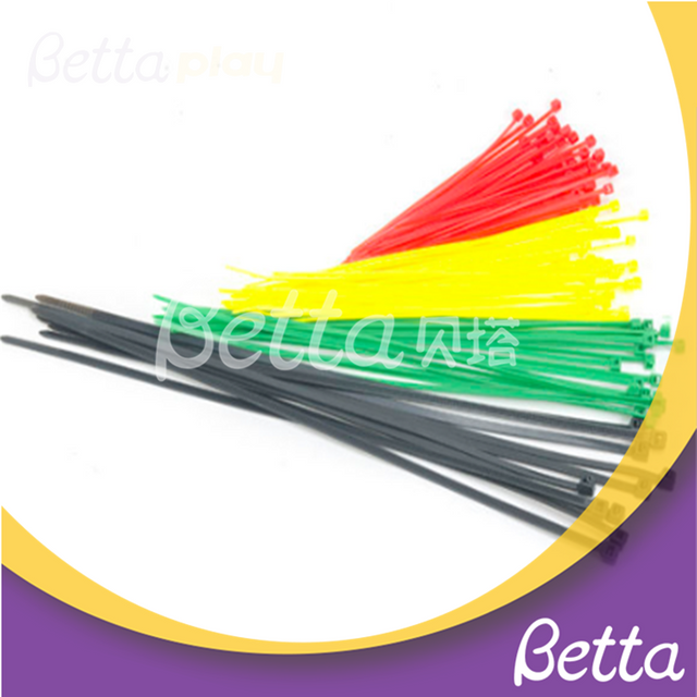 Bettaplay自锁电缆绑带零件和室内游乐场的材料