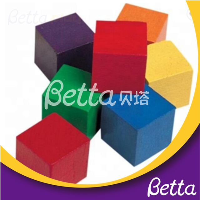 Bettaplay泡沫坑用于室内游乐场和室外游乐场