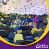Bettaplay泡沫立方体盖和泡沫立方体的泡沫坑