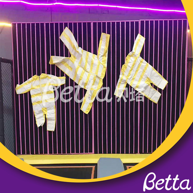 Bettaplay泡沫坑粘墙室内游乐场