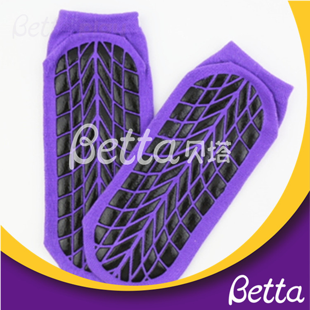Bettaplay蹦床袜子的儿童游乐场